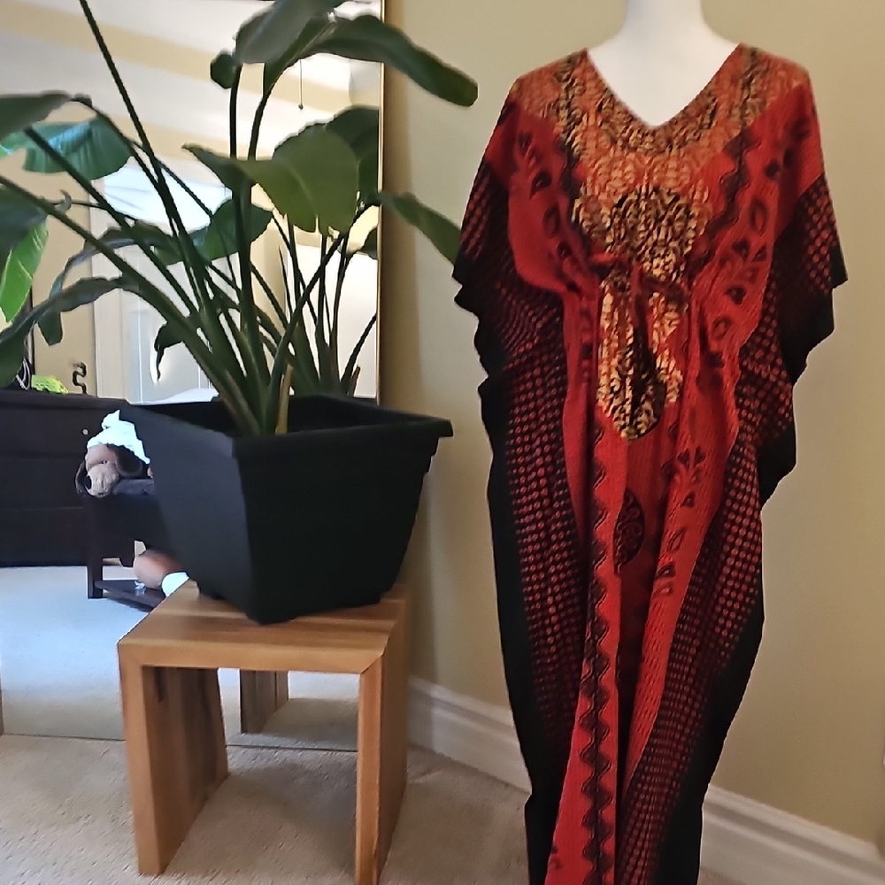 Red and Black Patterned Kaftan